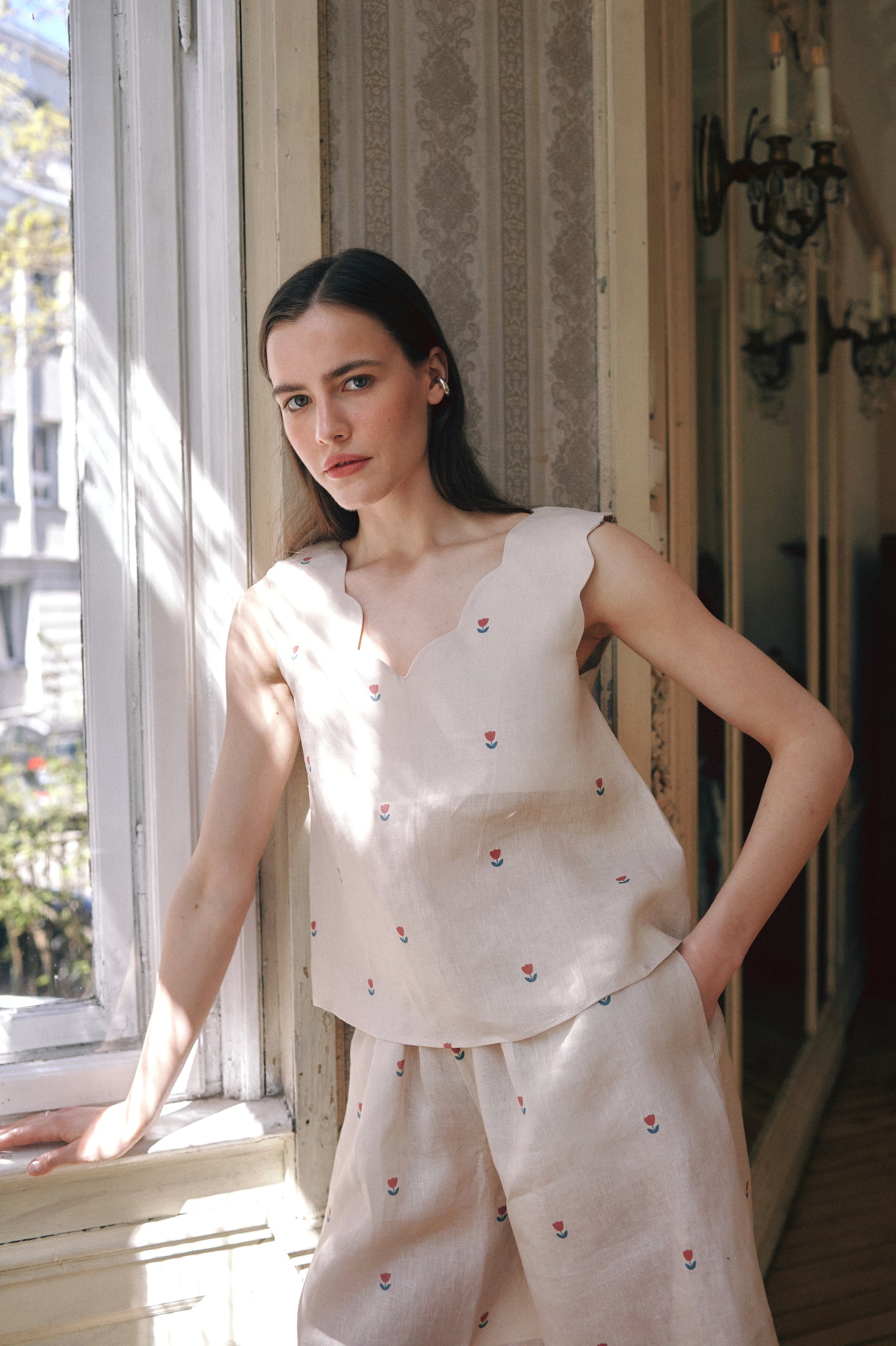 Butter Tulip Linen Shorts